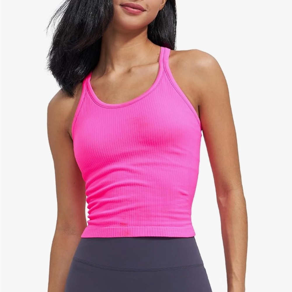 Workout tank bundle - Picture 2 of 6